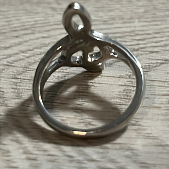 Silver Tone Music Note Treble Clef Ring - Picture 3 of 4